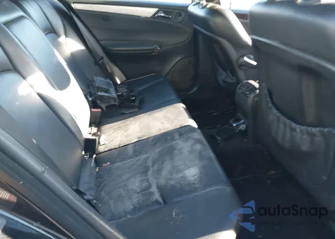 2005 Mercedes-Benz C 320 Luxury 4Matic z USA, uszkodzony, nr VIN WDBRF84J75F664029